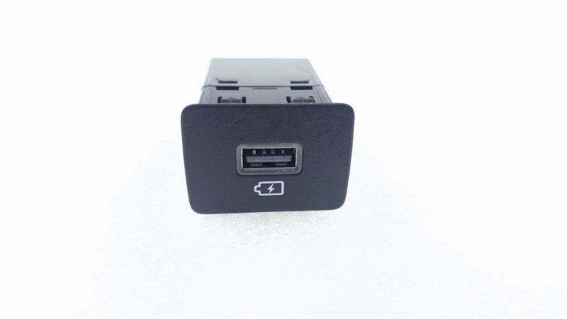 Адаптер прикуривателя USB AP-0014082944