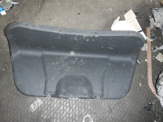 Обшивка крышки багажника AP-0000395624