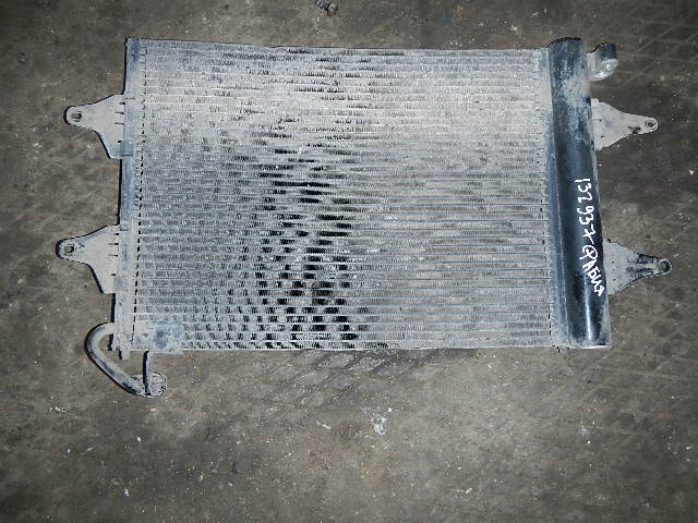 Радиатор кондиционера (конденсер) AP-0000398723