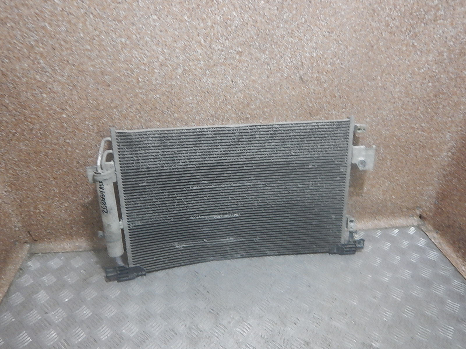 Радиатор кондиционера (конденсер) AP-0002840935