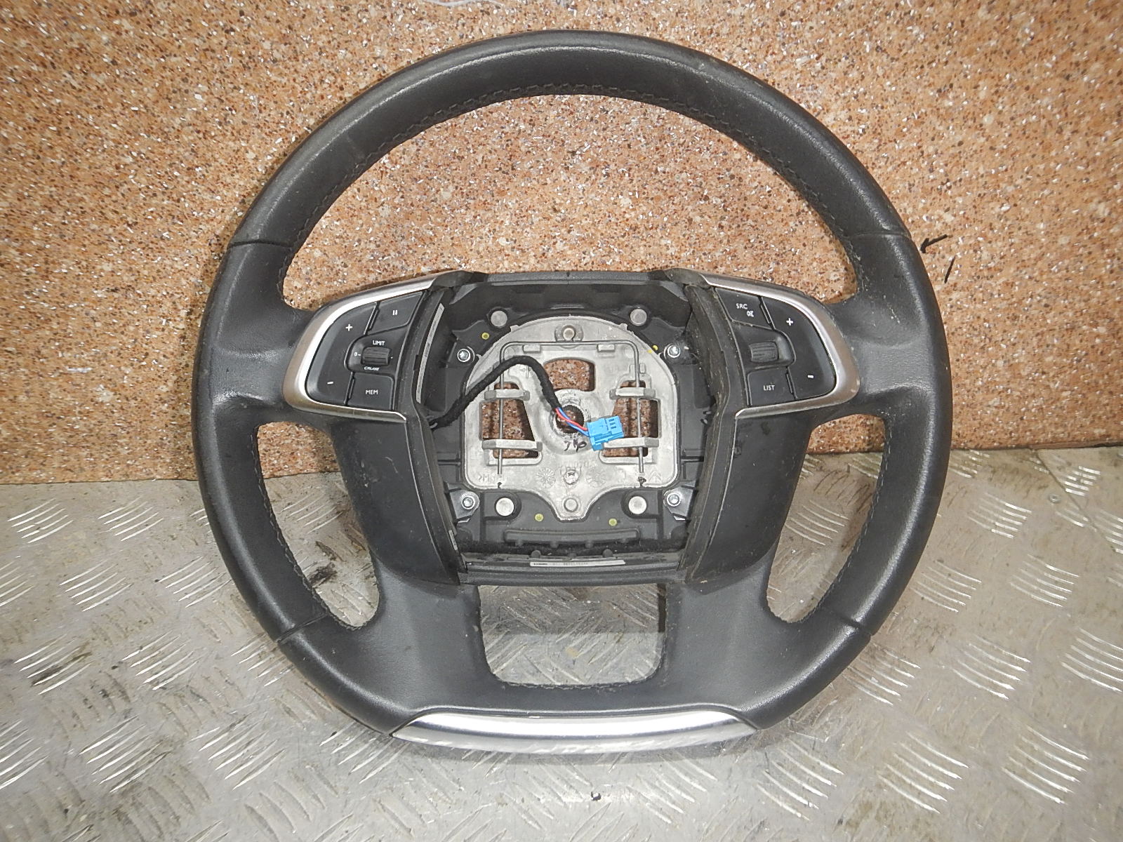 Рулевое колесо (руль) AP-0002837028