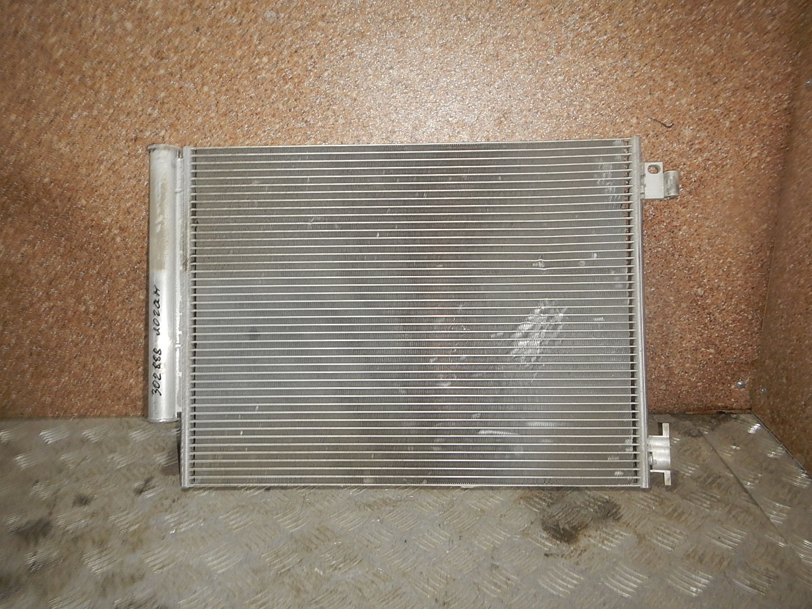 Радиатор кондиционера (конденсер) AP-0003906763