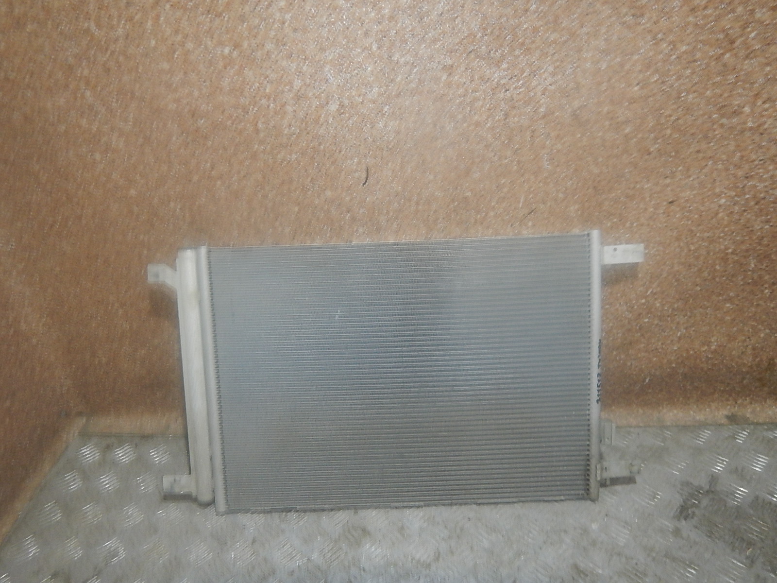 Радиатор кондиционера (конденсер) AP-0004311628