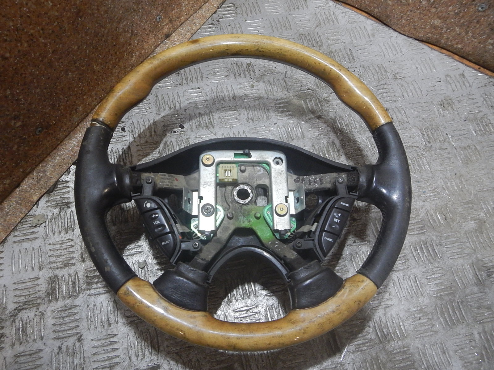Рулевое колесо (руль) AP-0004857035