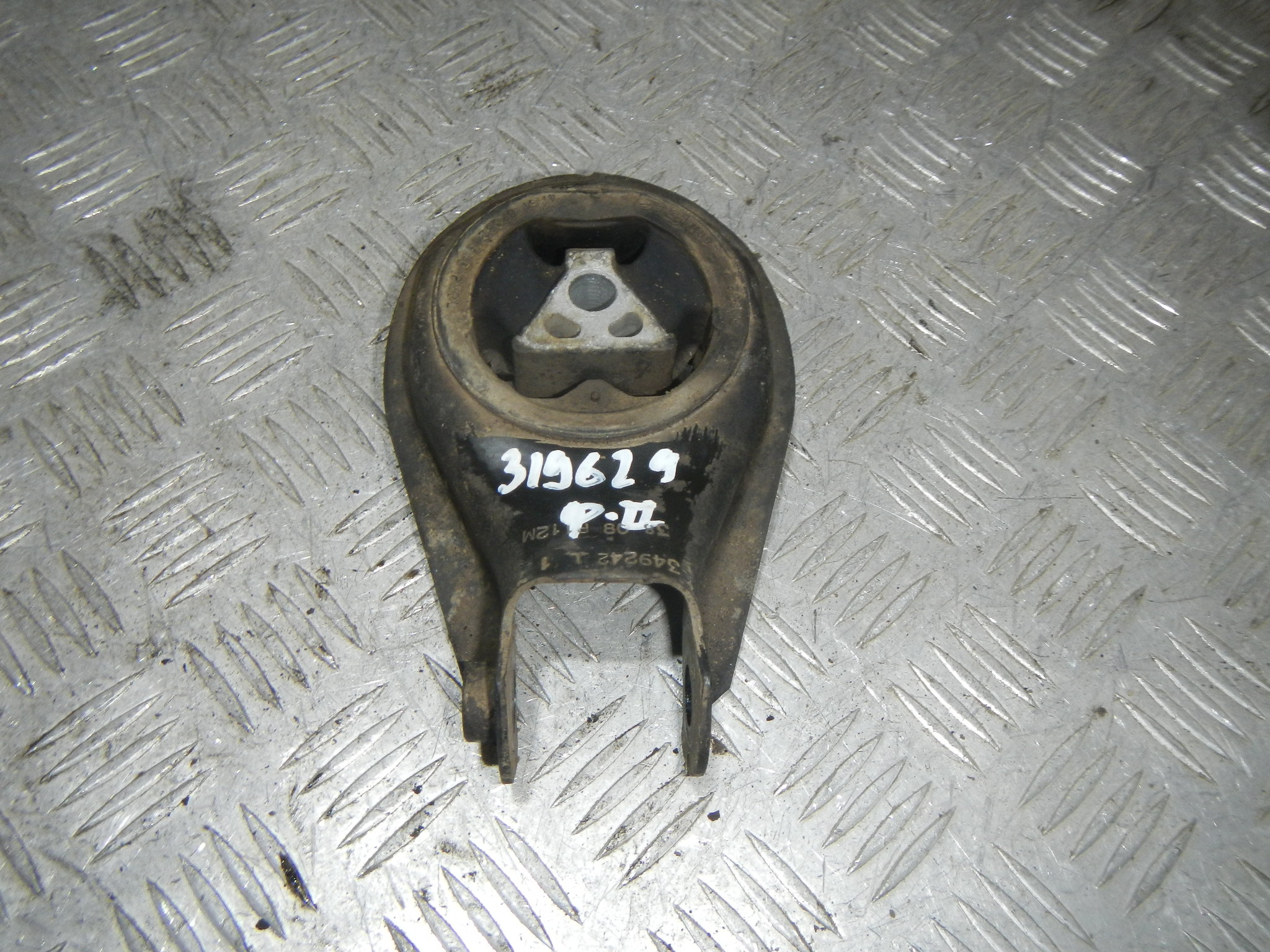 Опора двигателя задняя AP-0004883212
