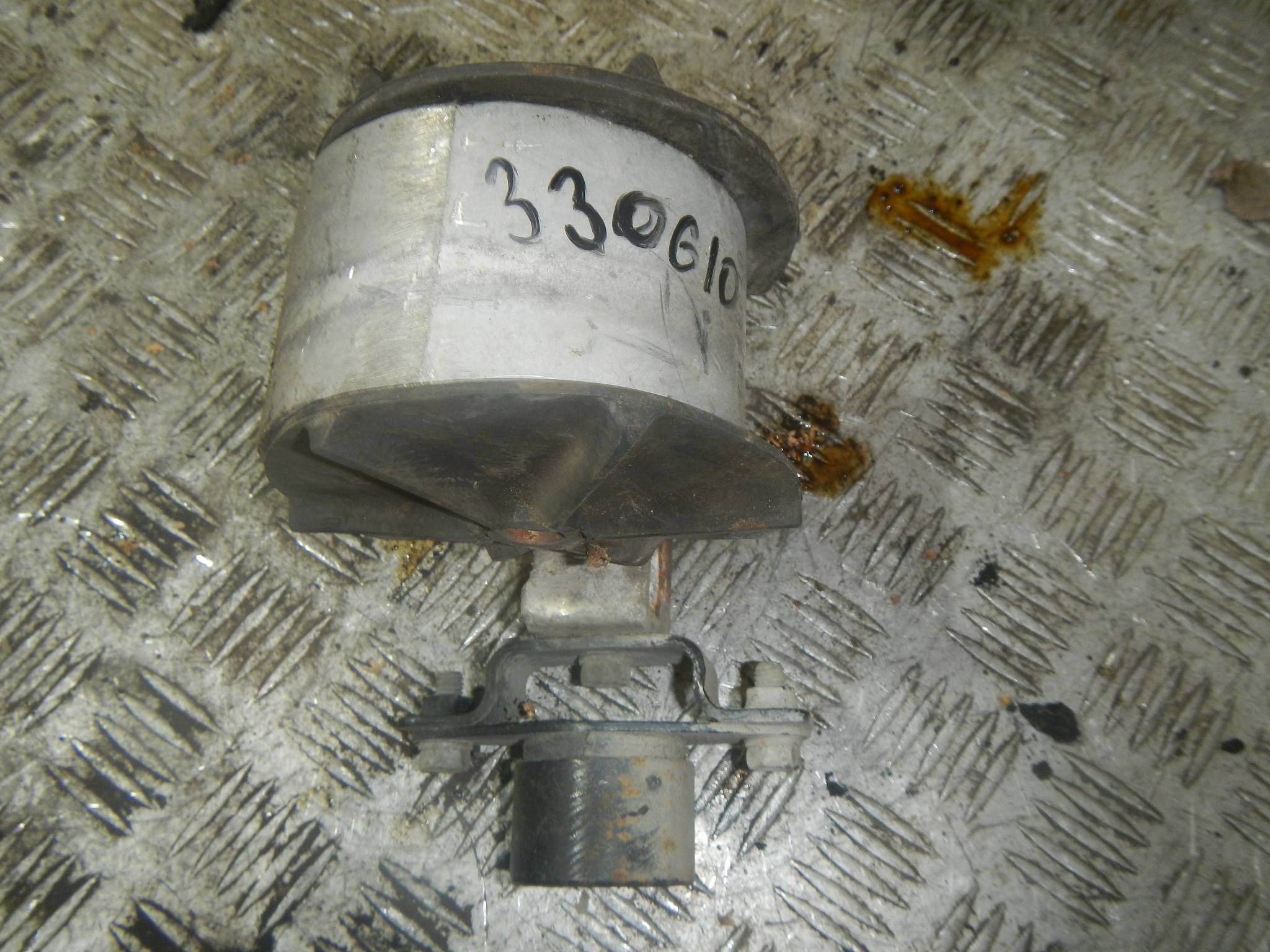 Опора двигателя правая AP-0005387482