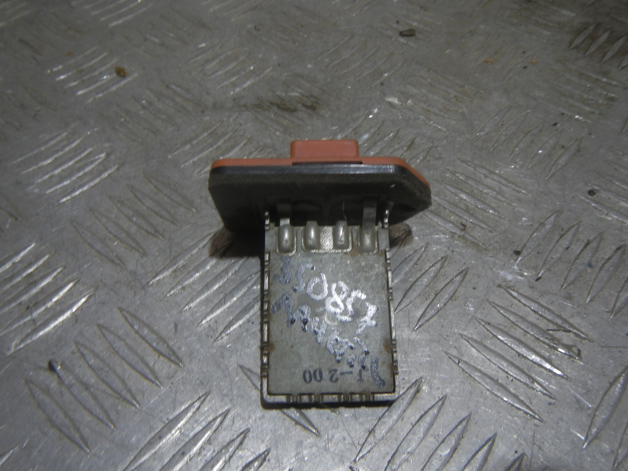 Резистор отопителя AP-0006312885