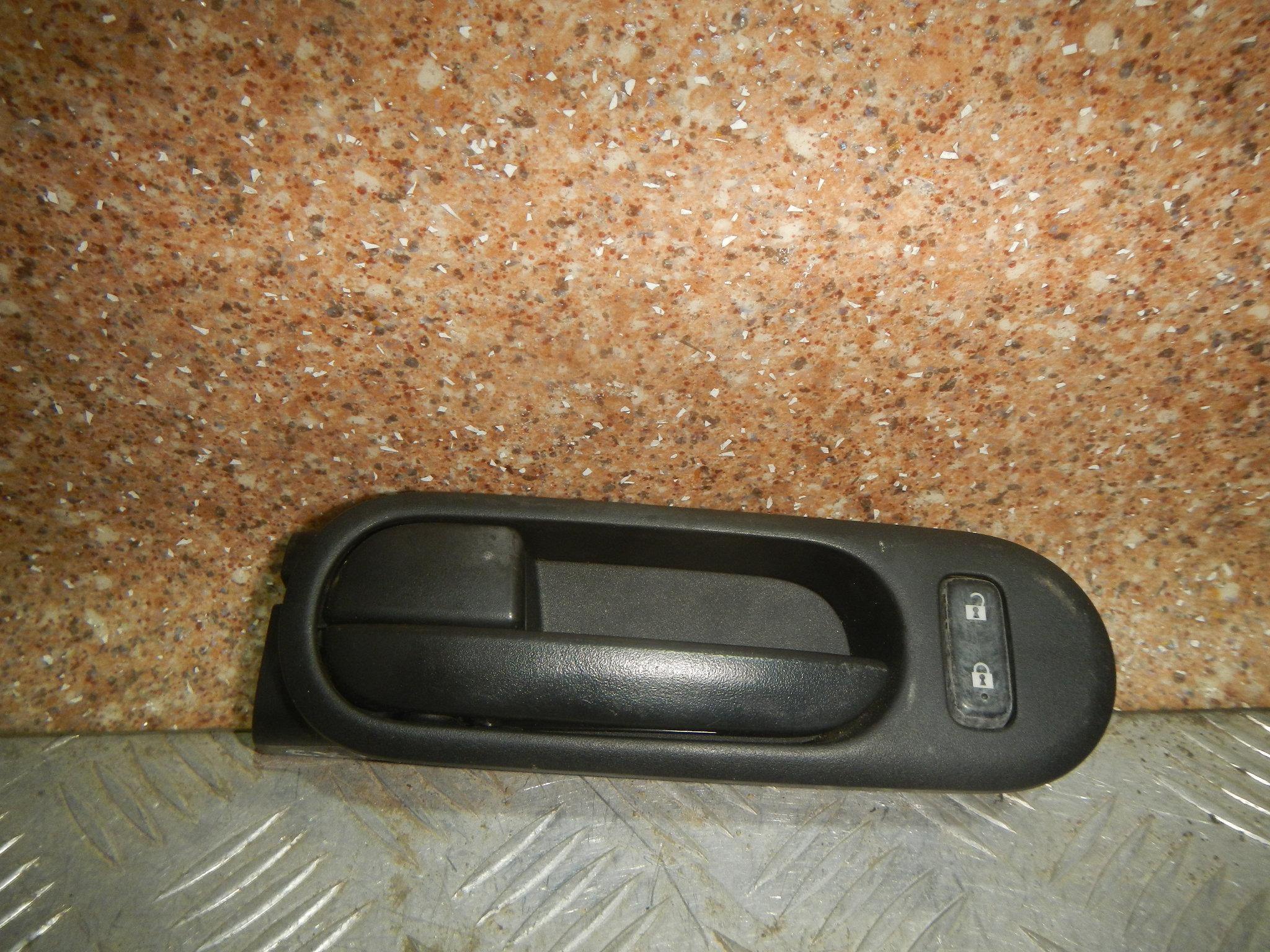 Ручка двери внутренняя левая AP-0006496382