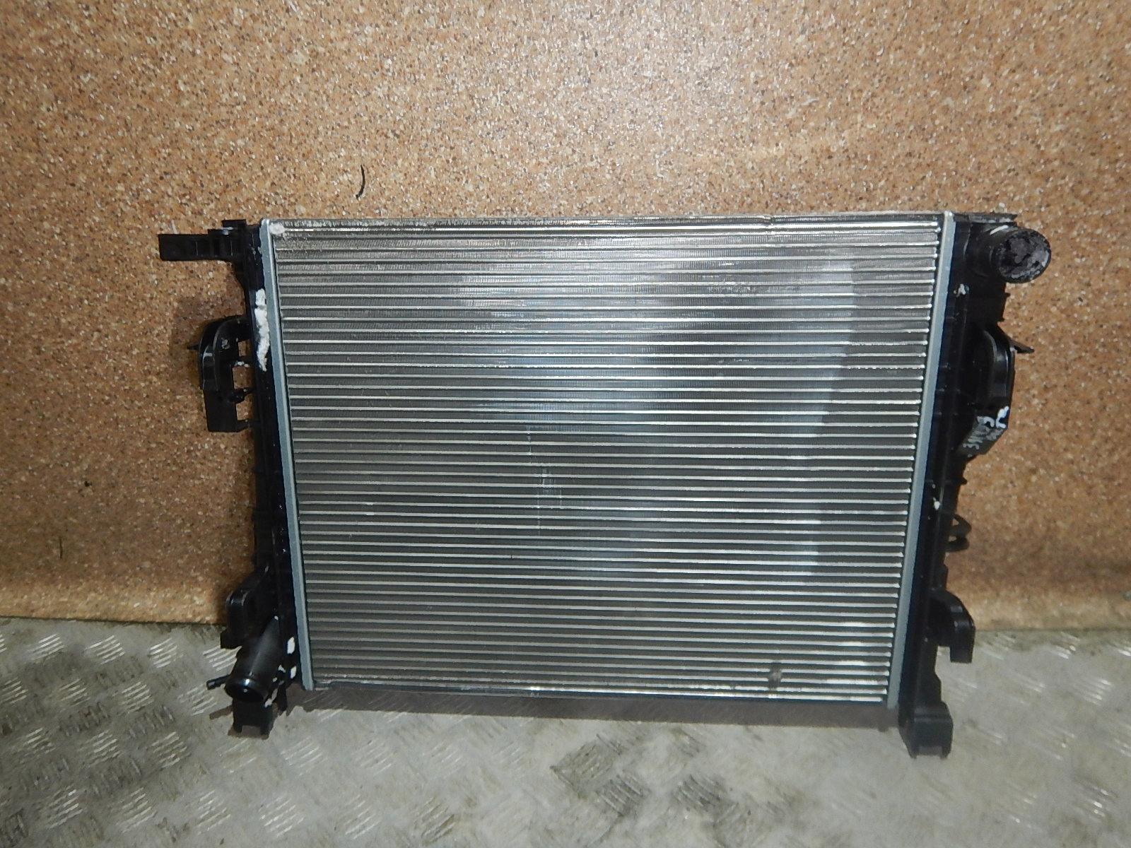 Радиатор охлаждения двигателя AP-0009944609