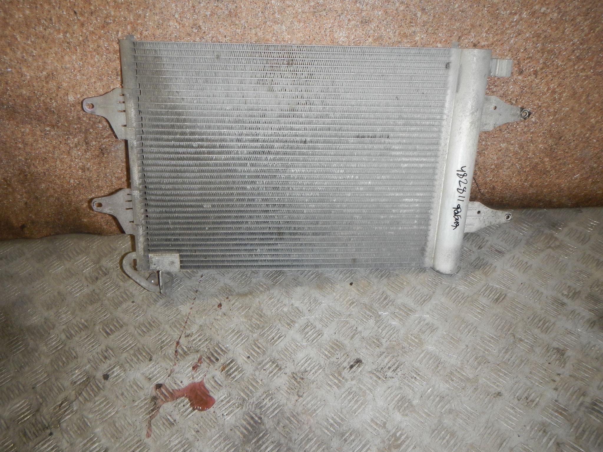 Радиатор кондиционера (конденсер) AP-0011958949