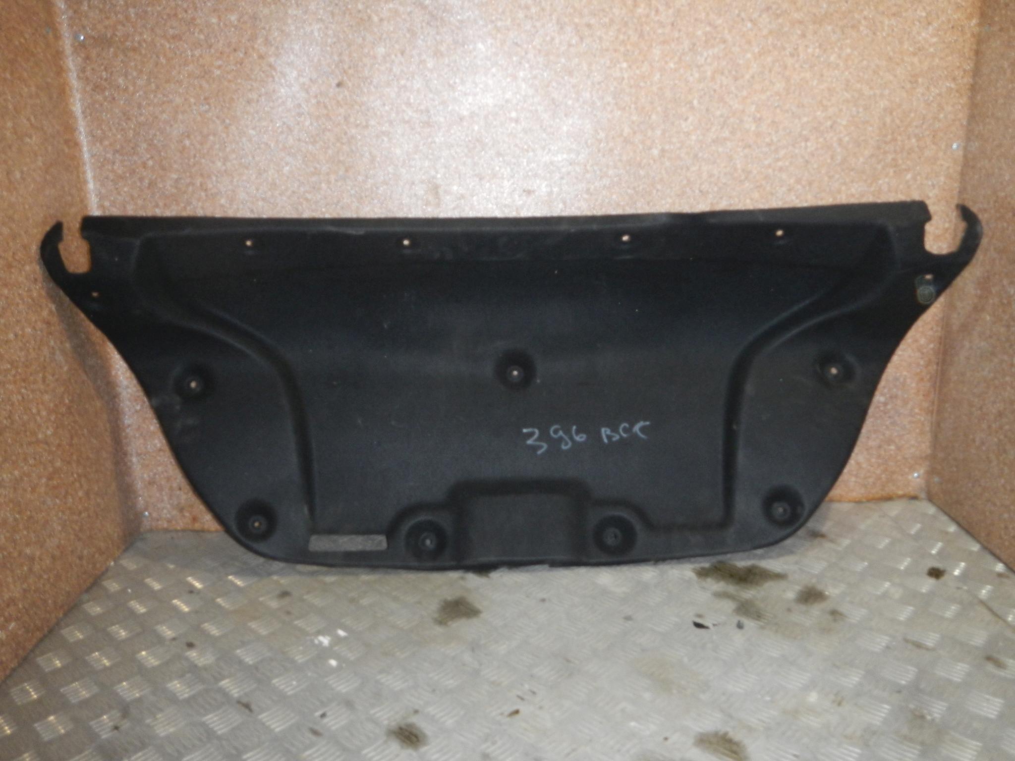 Обшивка крышки багажника AP-0012124488