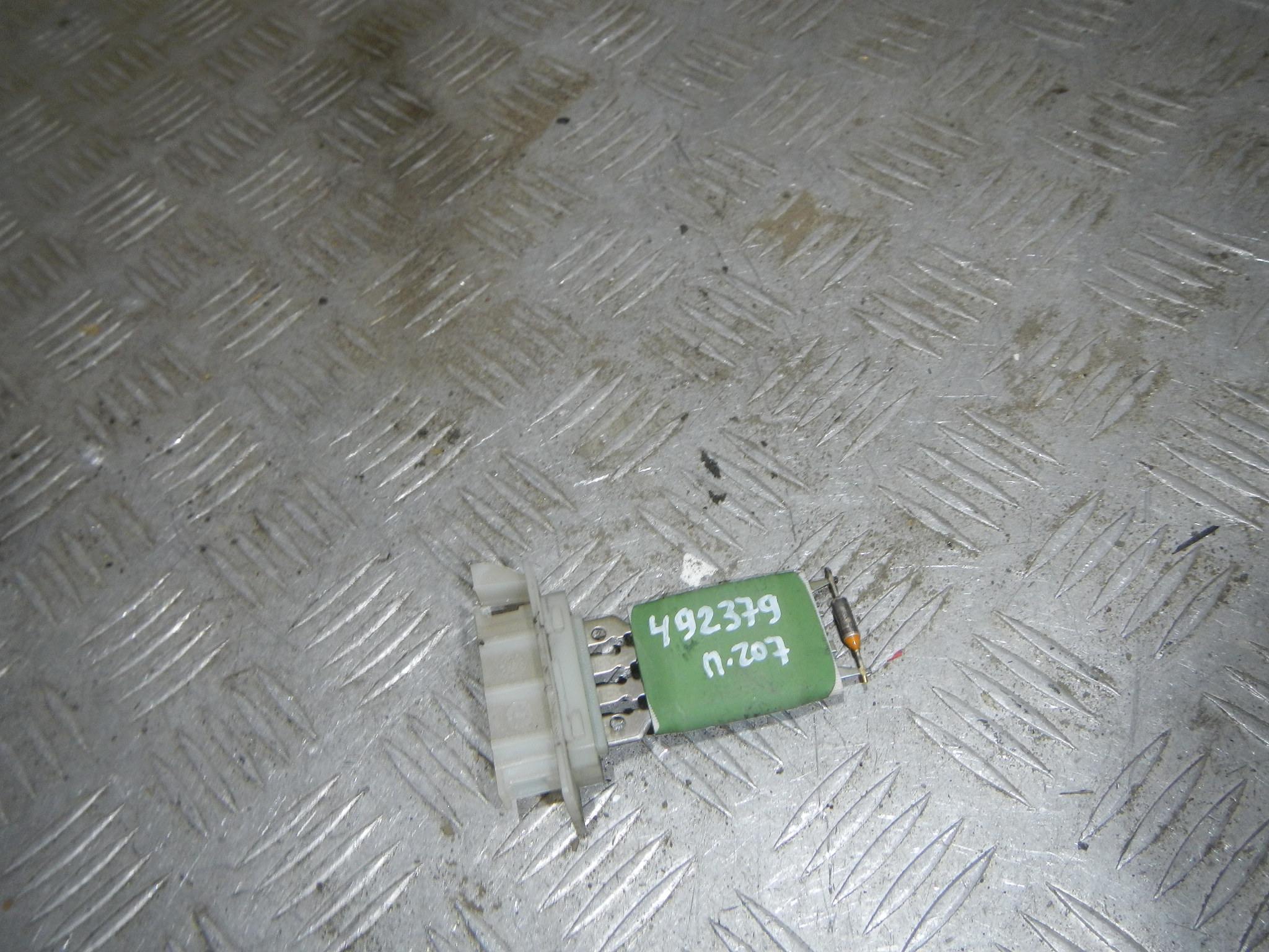 Резистор отопителя AP-0012339501