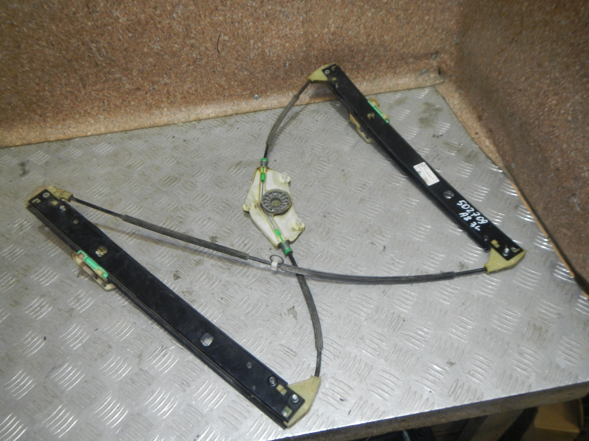 Стеклоподъемник электр. задний левый AP-0012856480