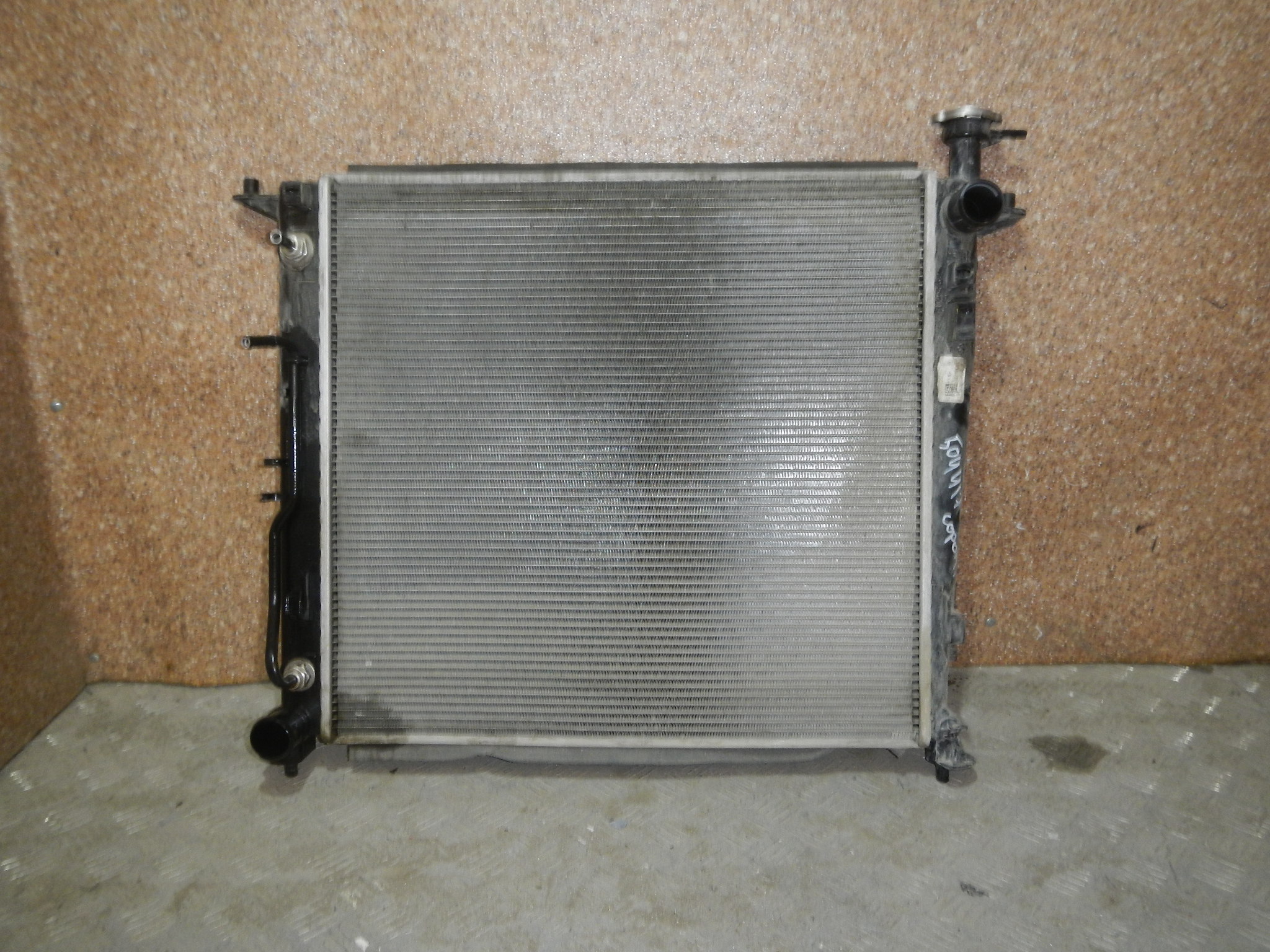 Радиатор охлаждения двигателя AP-0012909025
