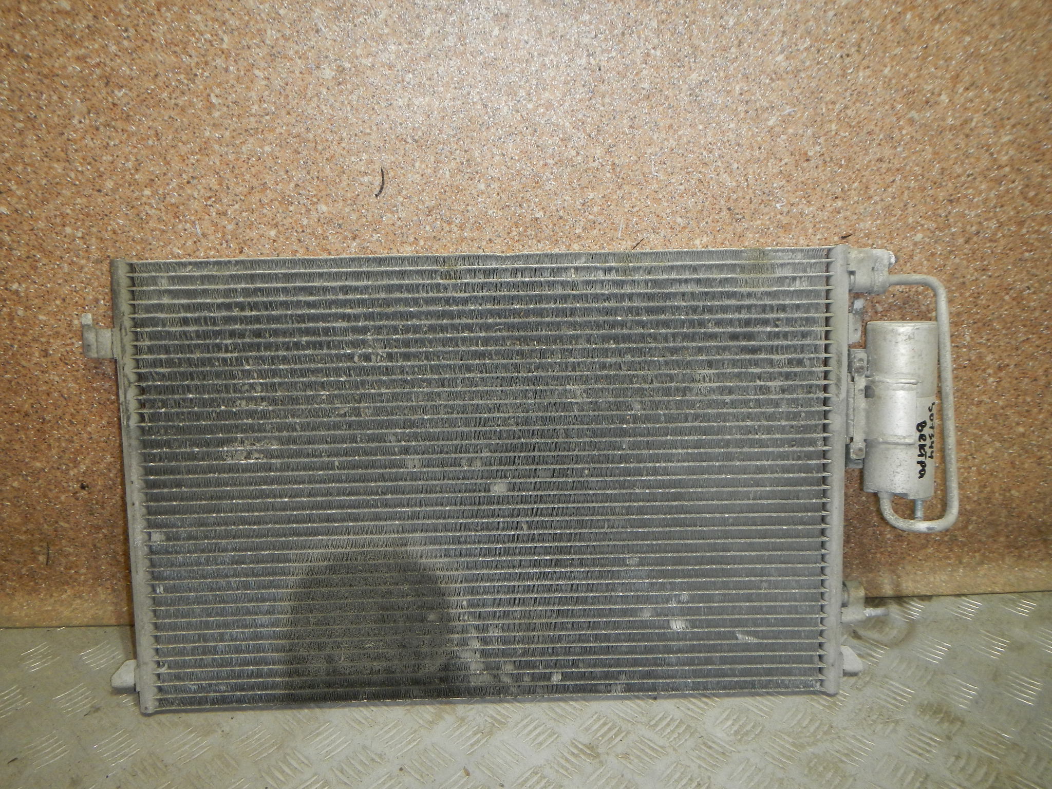 Радиатор кондиционера (конденсер) AP-0012979542