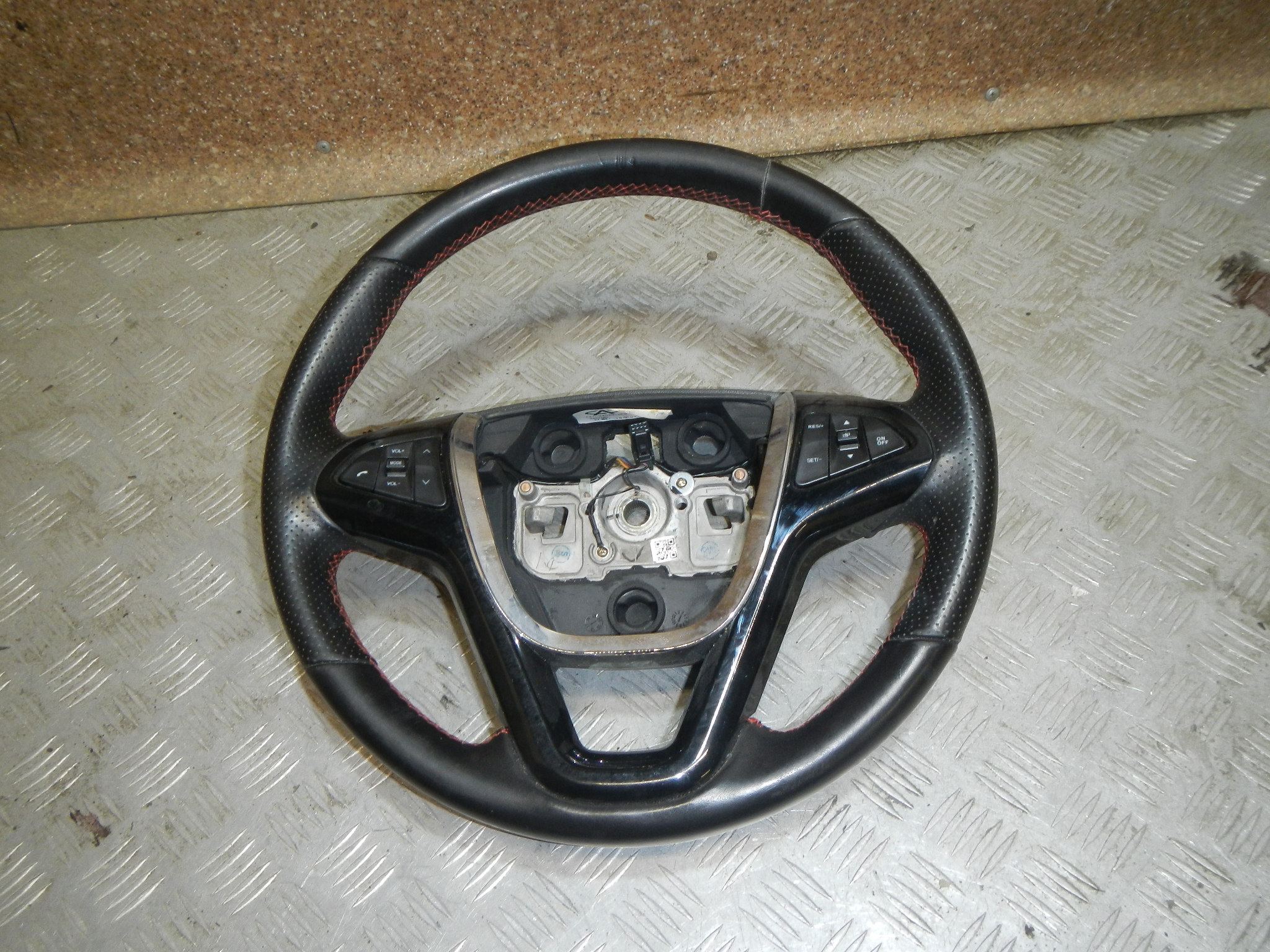 Рулевое колесо (руль) AP-0012979551