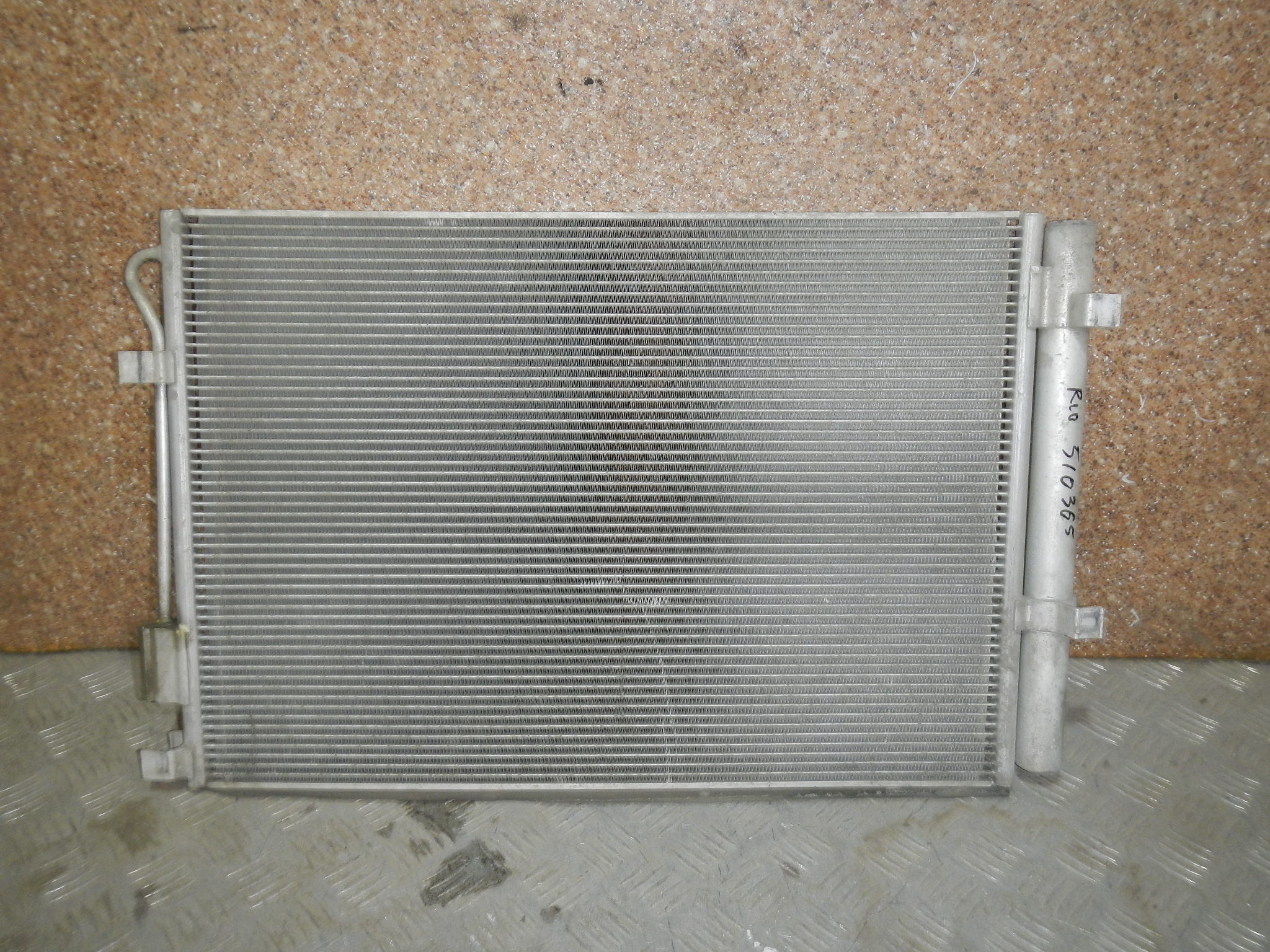Радиатор кондиционера (конденсер) AP-0013050086