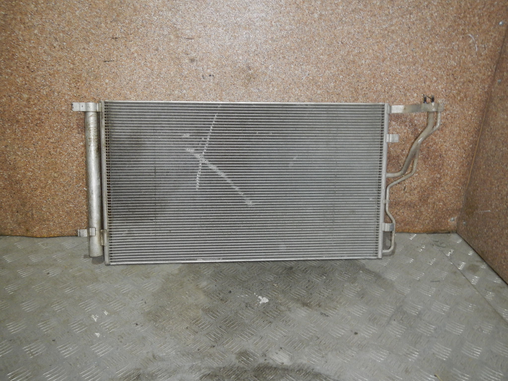 Радиатор кондиционера (конденсер) AP-0013187076