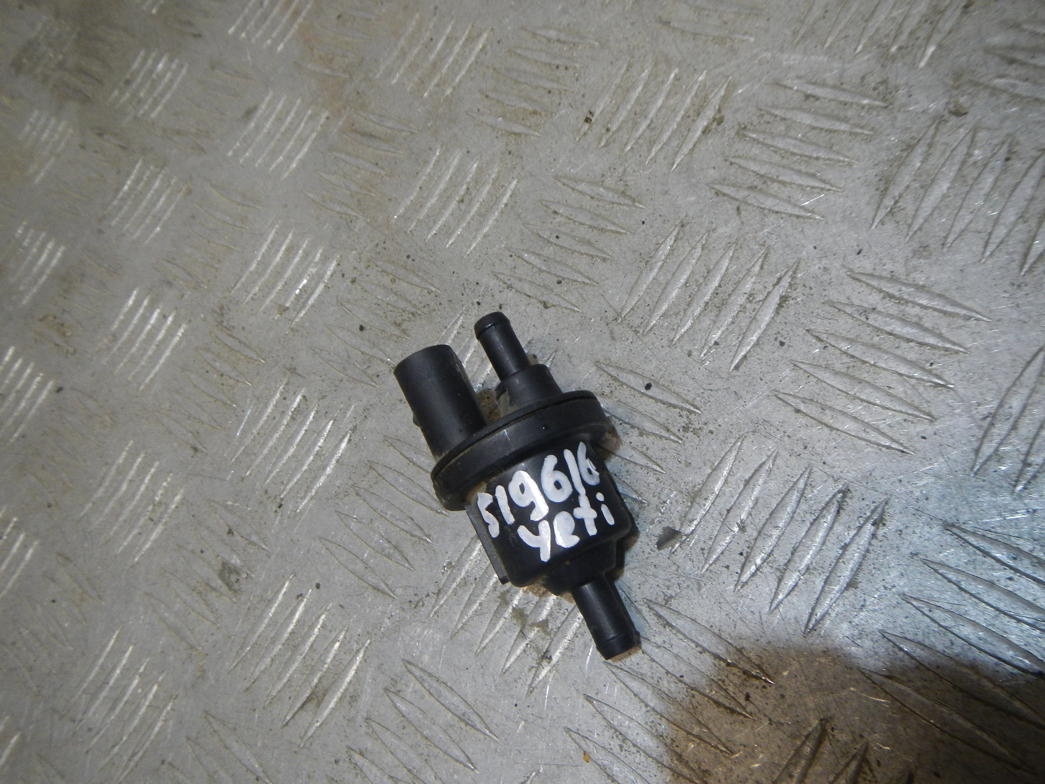 Клапан вентиляции топливного бака AP-0013347356