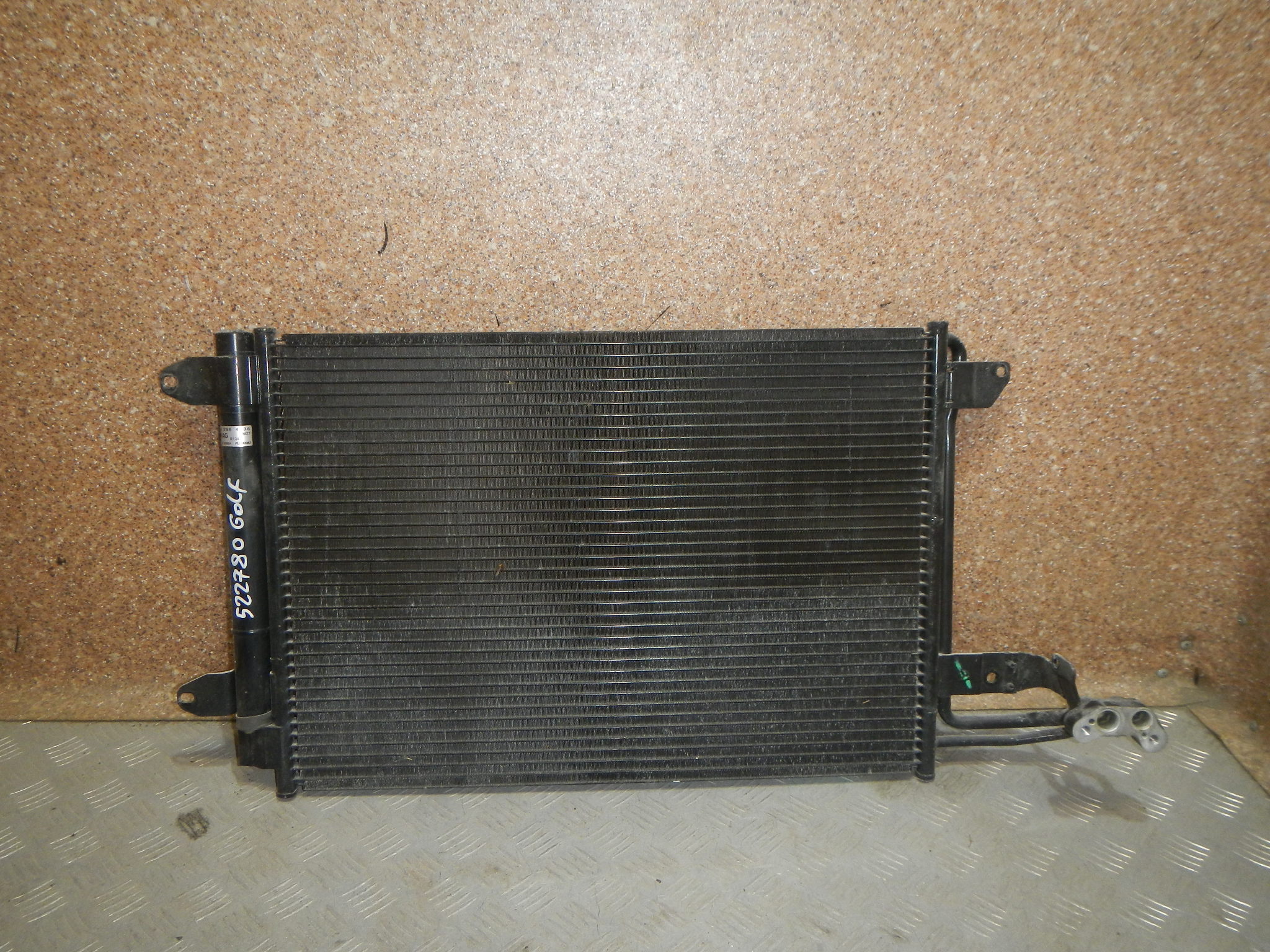Радиатор кондиционера (конденсер) AP-0013451709
