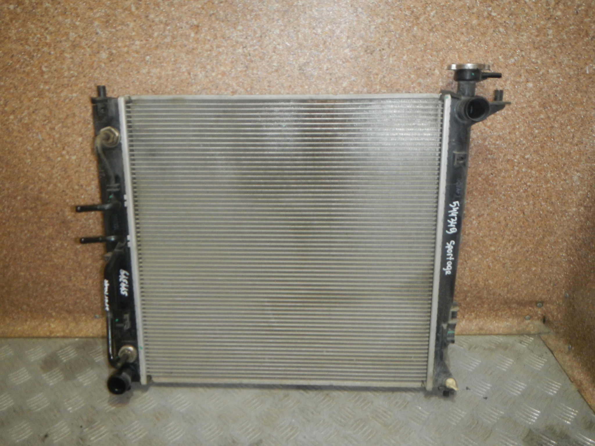 Радиатор охлаждения двигателя AP-0014288203