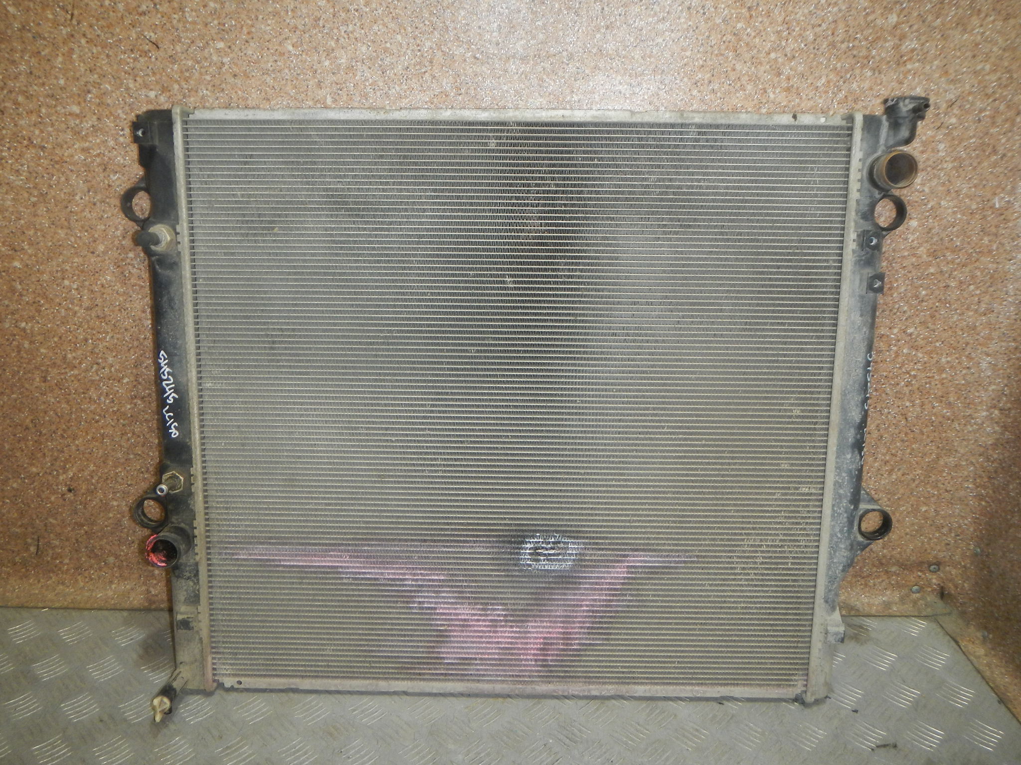 Радиатор охлаждения двигателя AP-0014333470