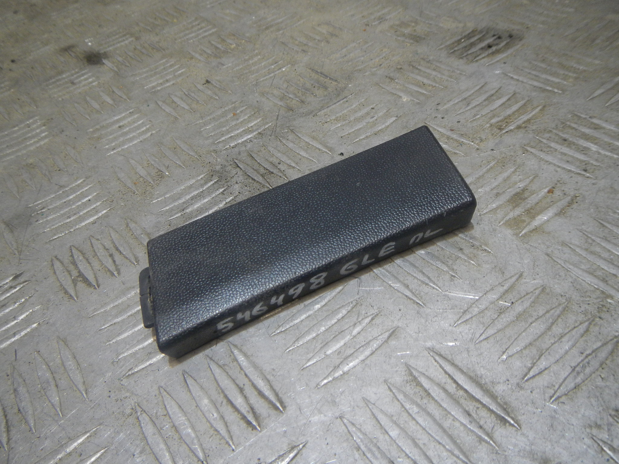 Накладка переднего бампера правая AP-0014402441