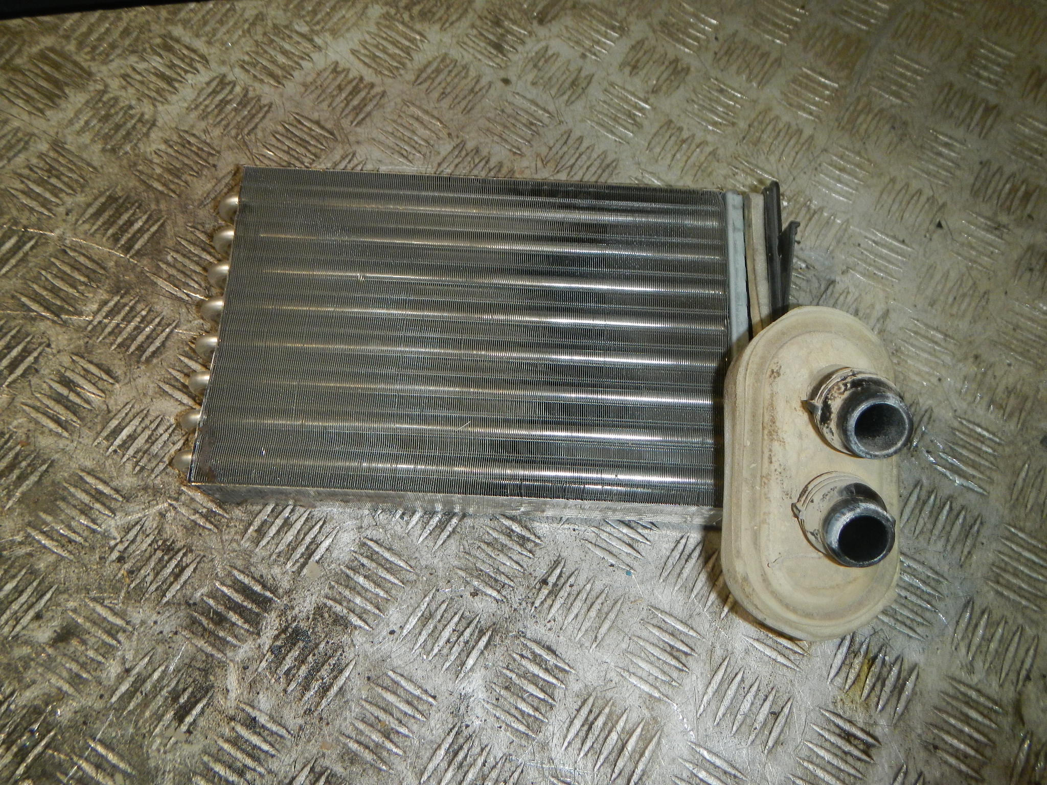 Радиатор отопителя AP-0014412313