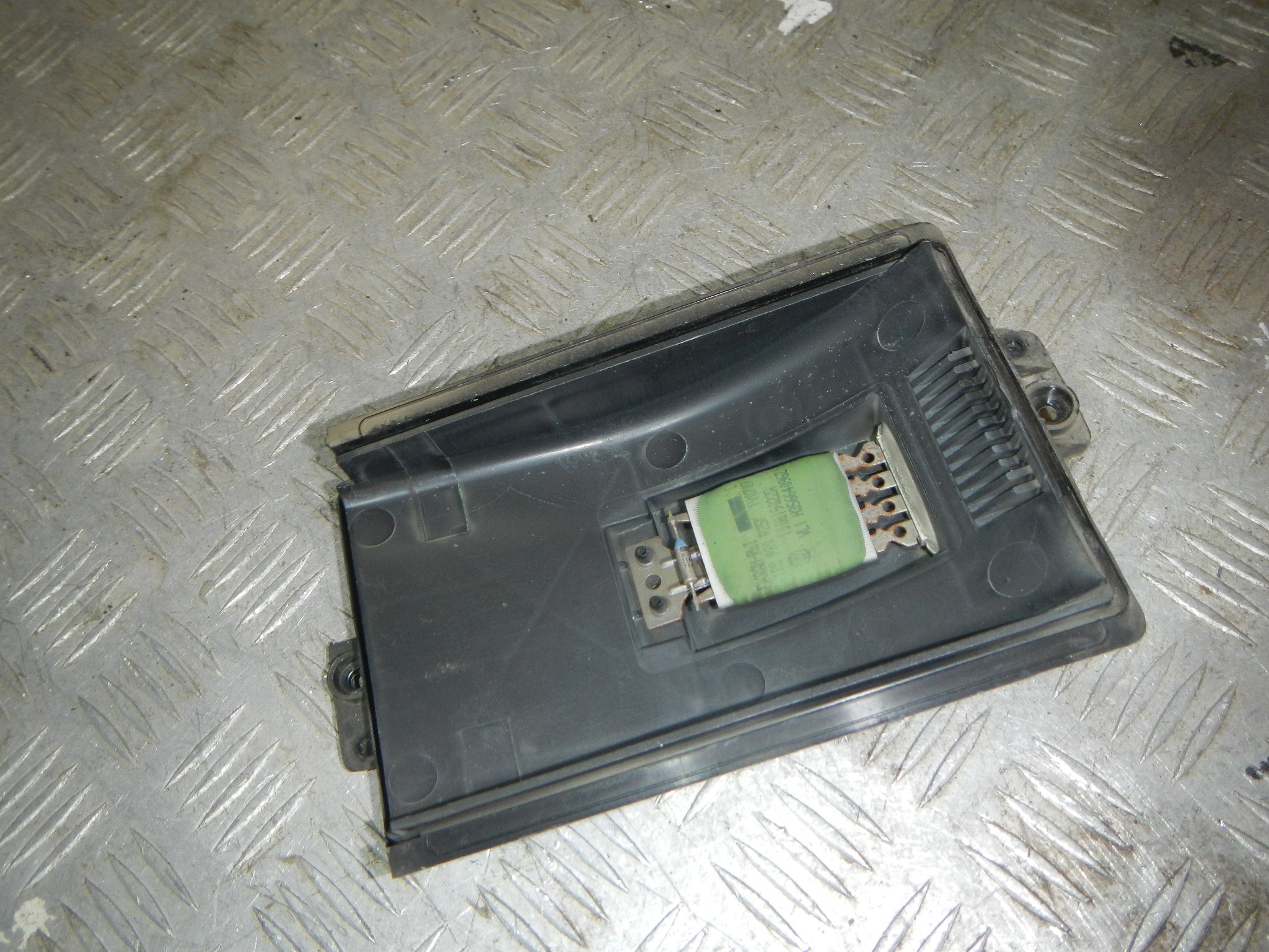 Резистор отопителя AP-0014412403