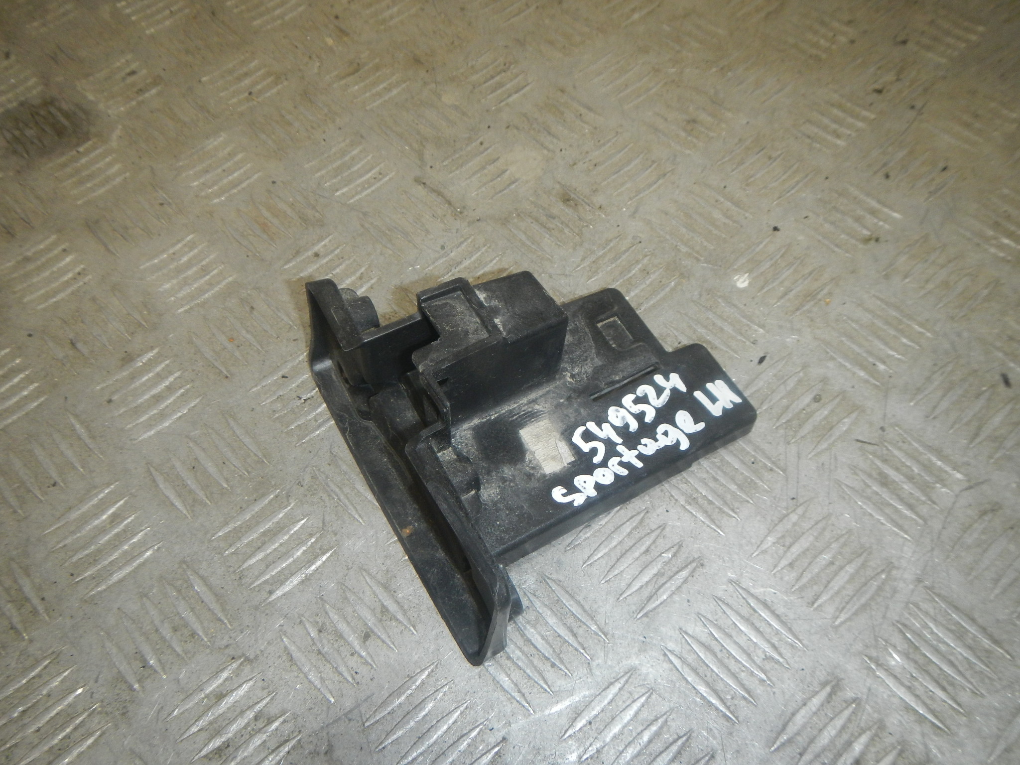 Кронштейн решетки радиатора AP-0014556616