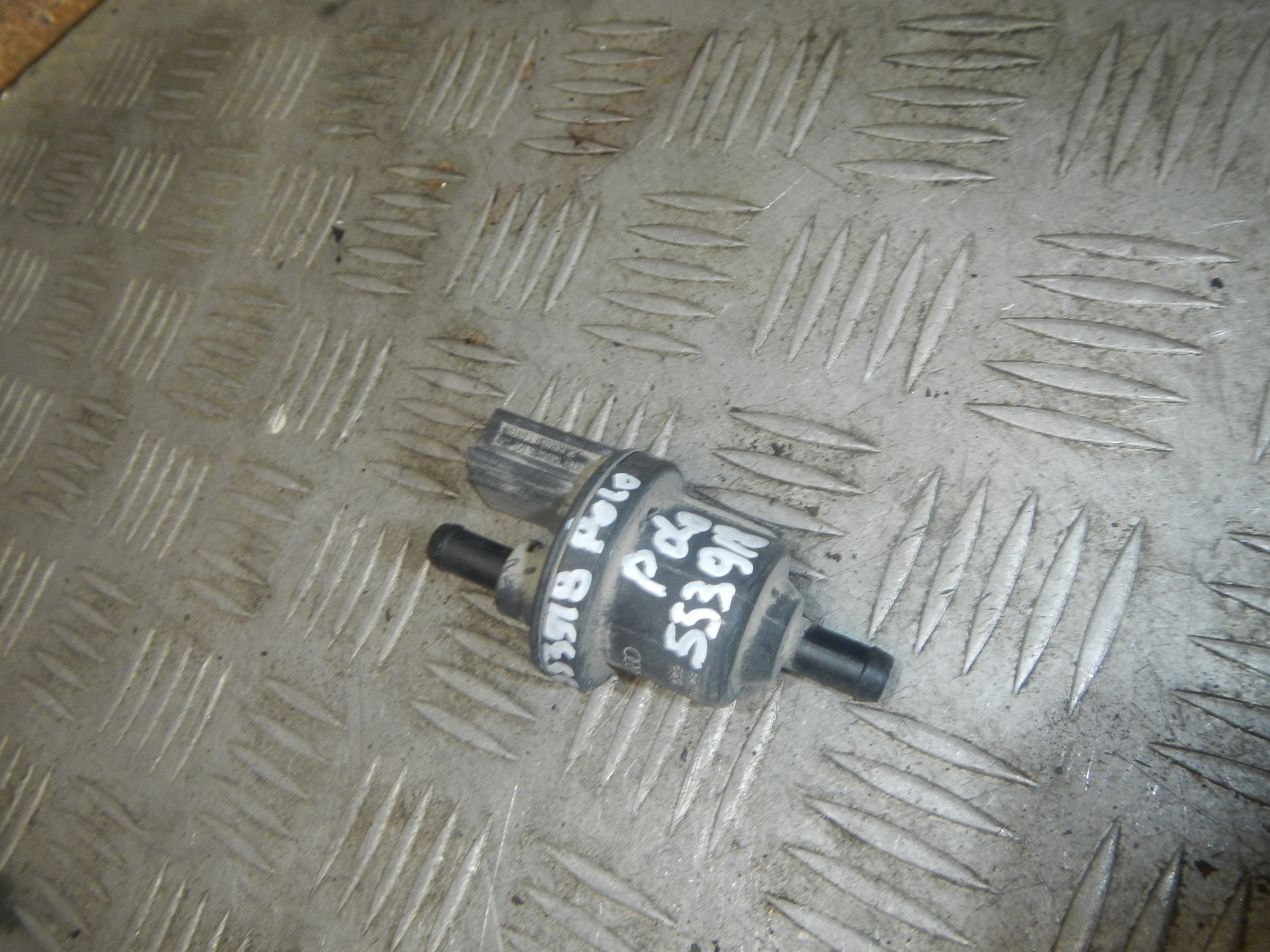 Клапан вентиляции топливного бака AP-0014771487
