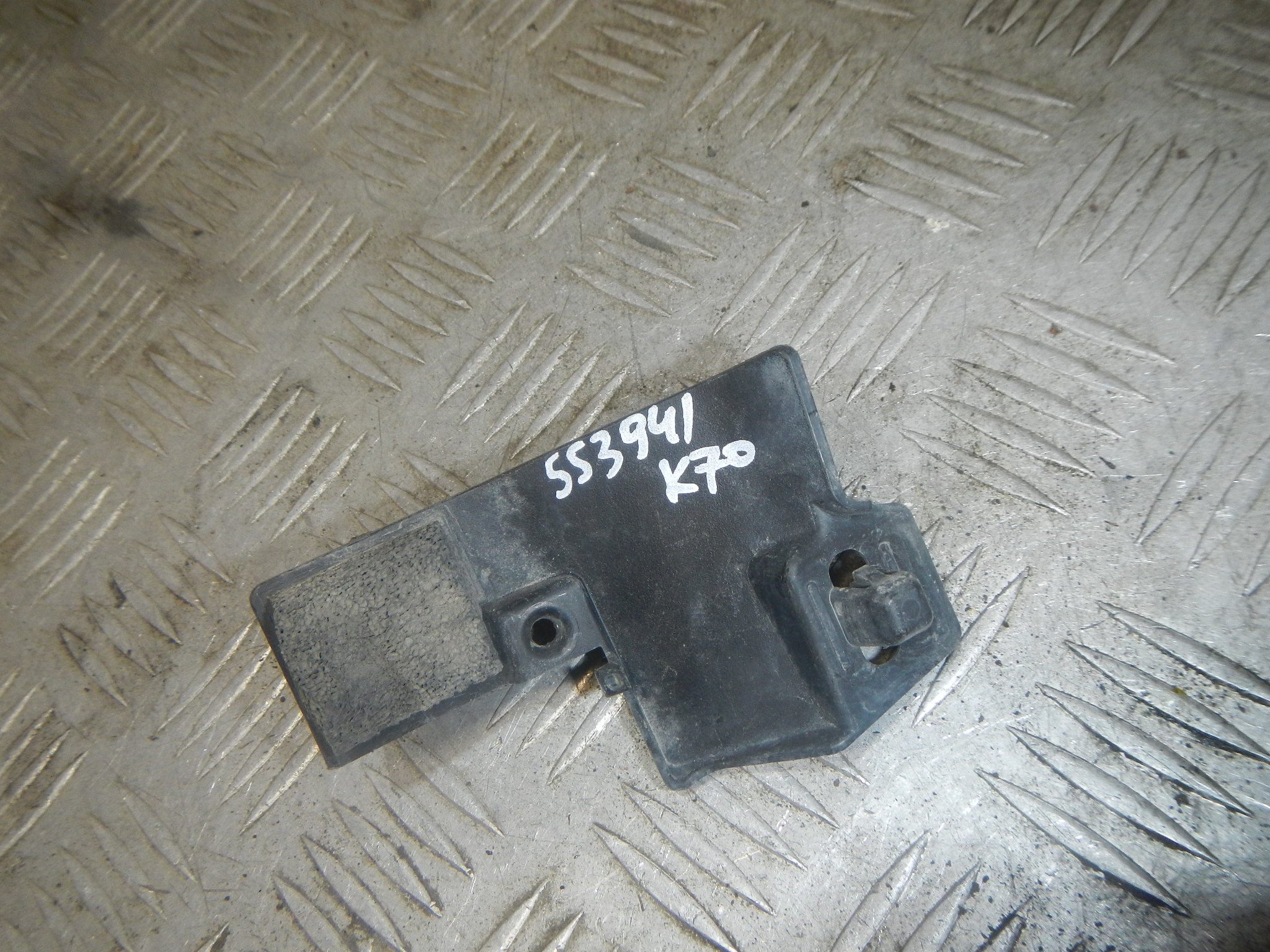 Кронштейн решетки радиатора AP-0014771450