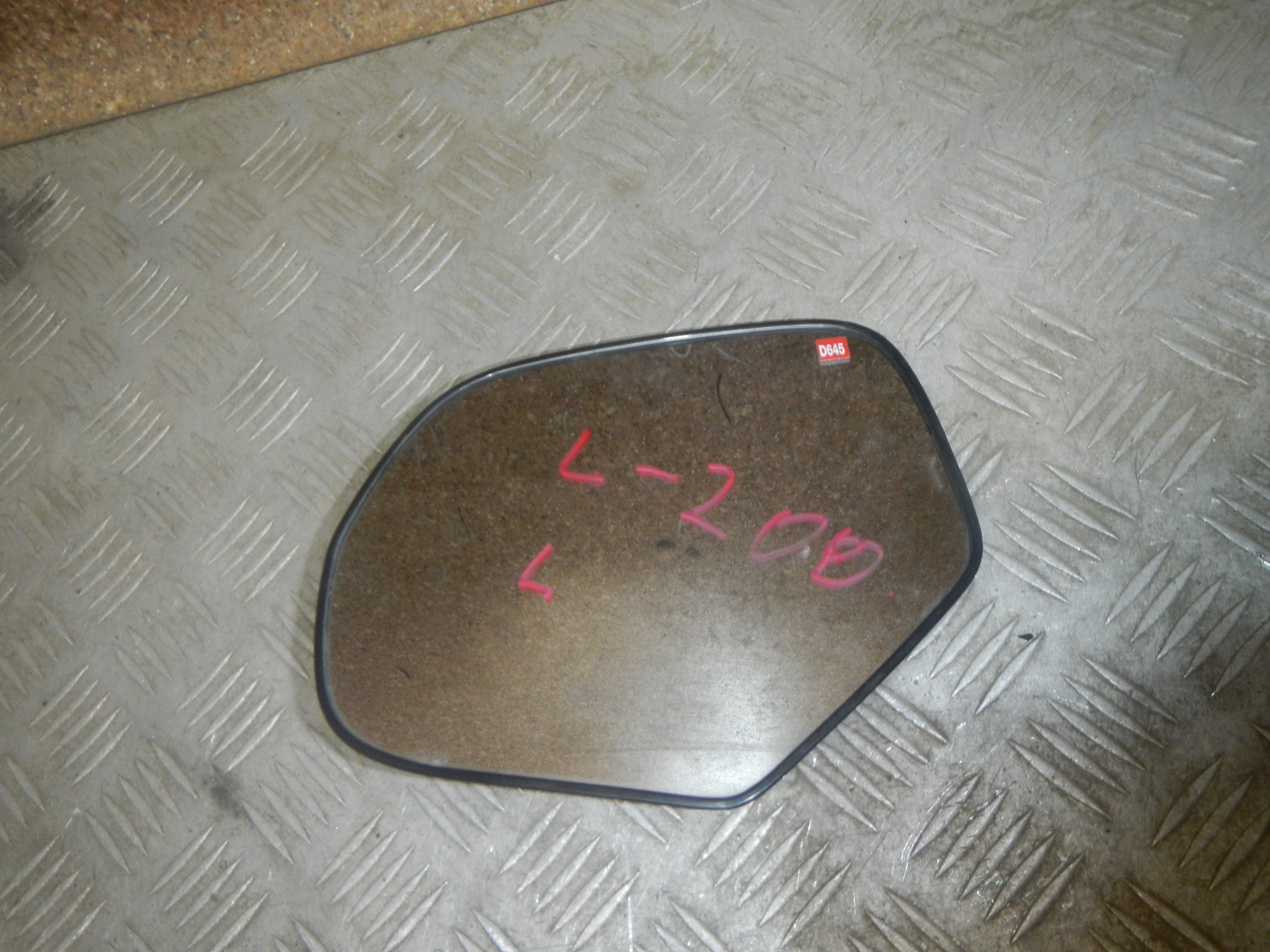 Стекло зеркала электрического левого AP-0014850653