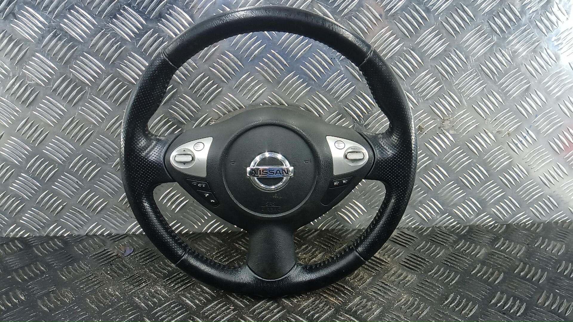 Рулевое колесо (руль) AP-0014898527