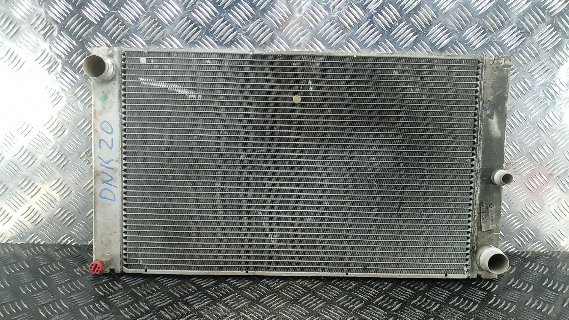 Радиатор охлаждения двигателя AP-0014922590
