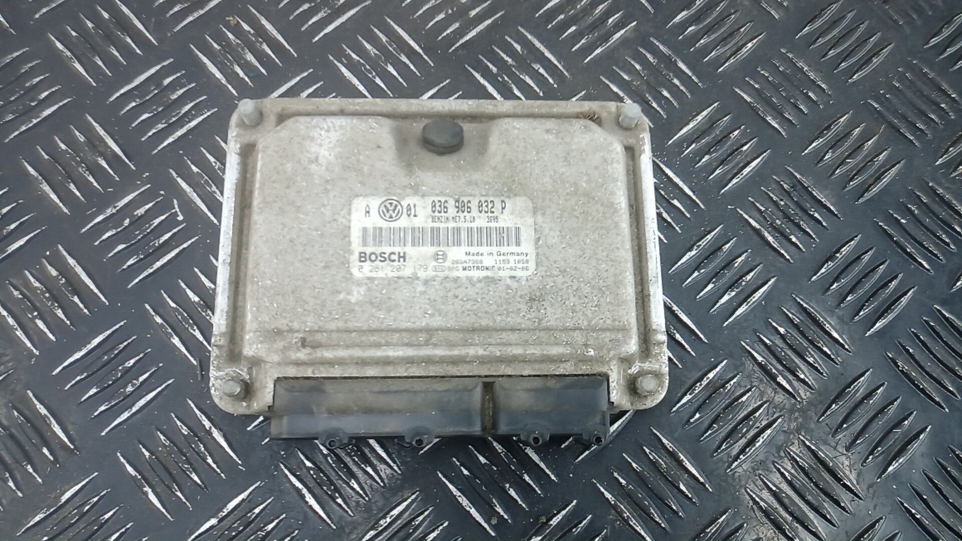 Блок управления двигателем AP-0014930992