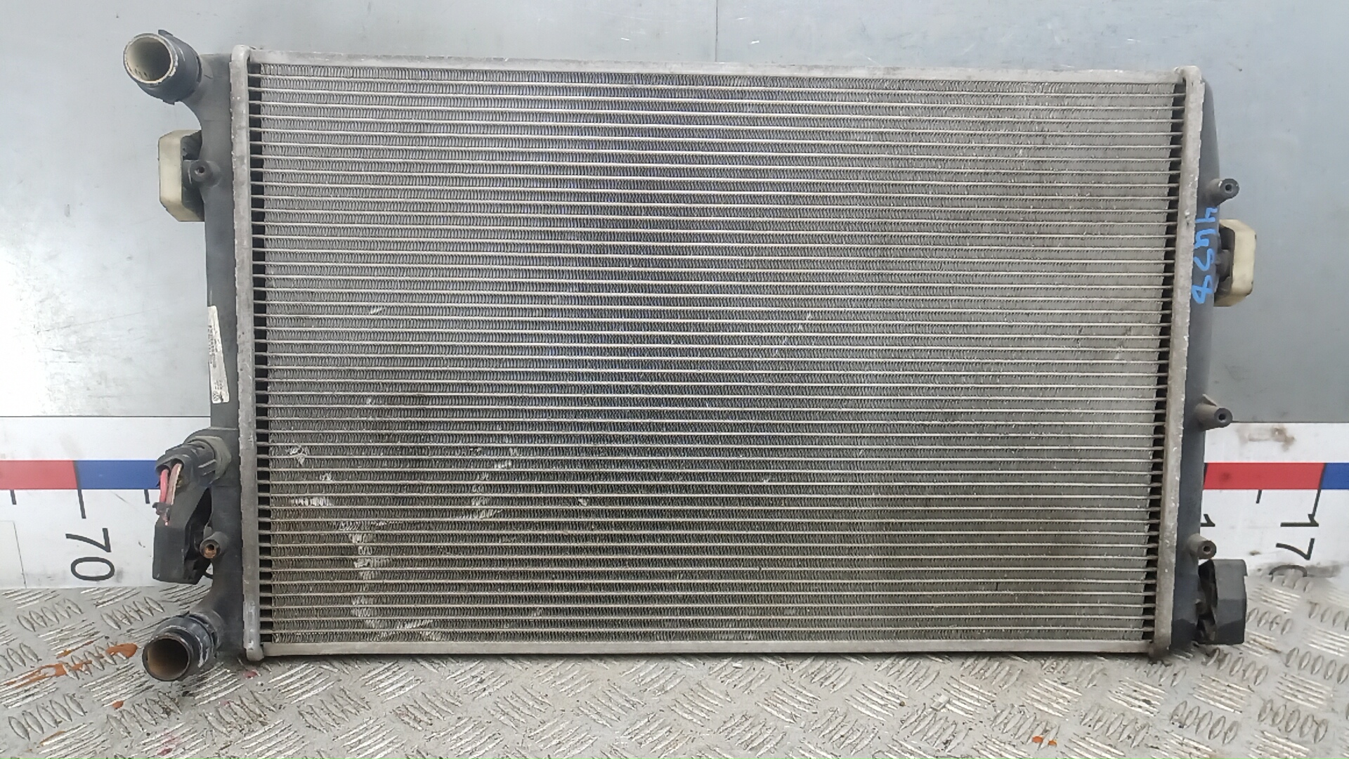 Радиатор охлаждения двигателя AP-0014930554