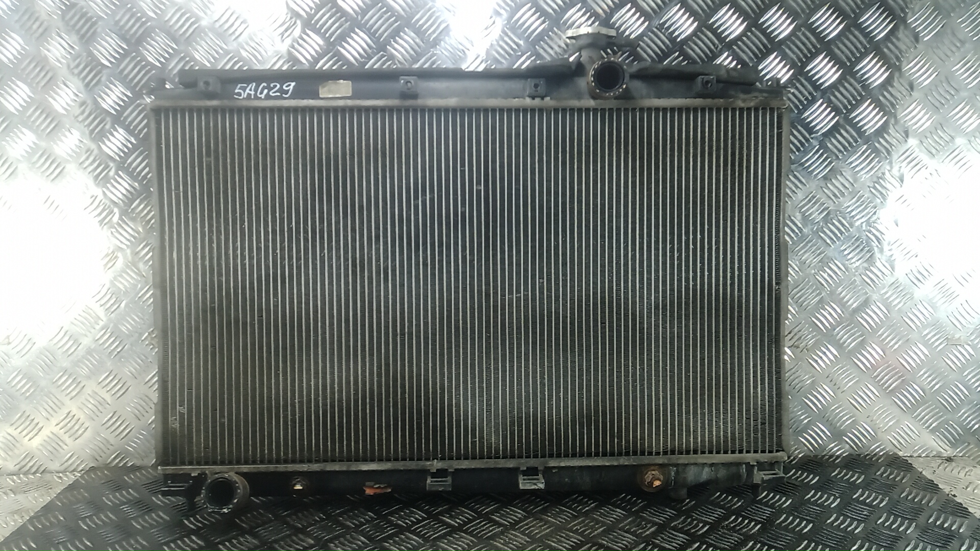 Радиатор охлаждения двигателя AP-0015004468