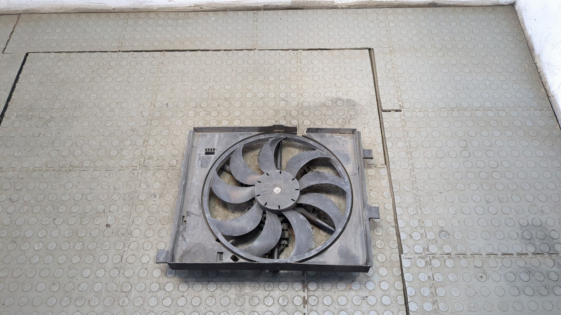 Вентилятор радиатора AP-0015056995