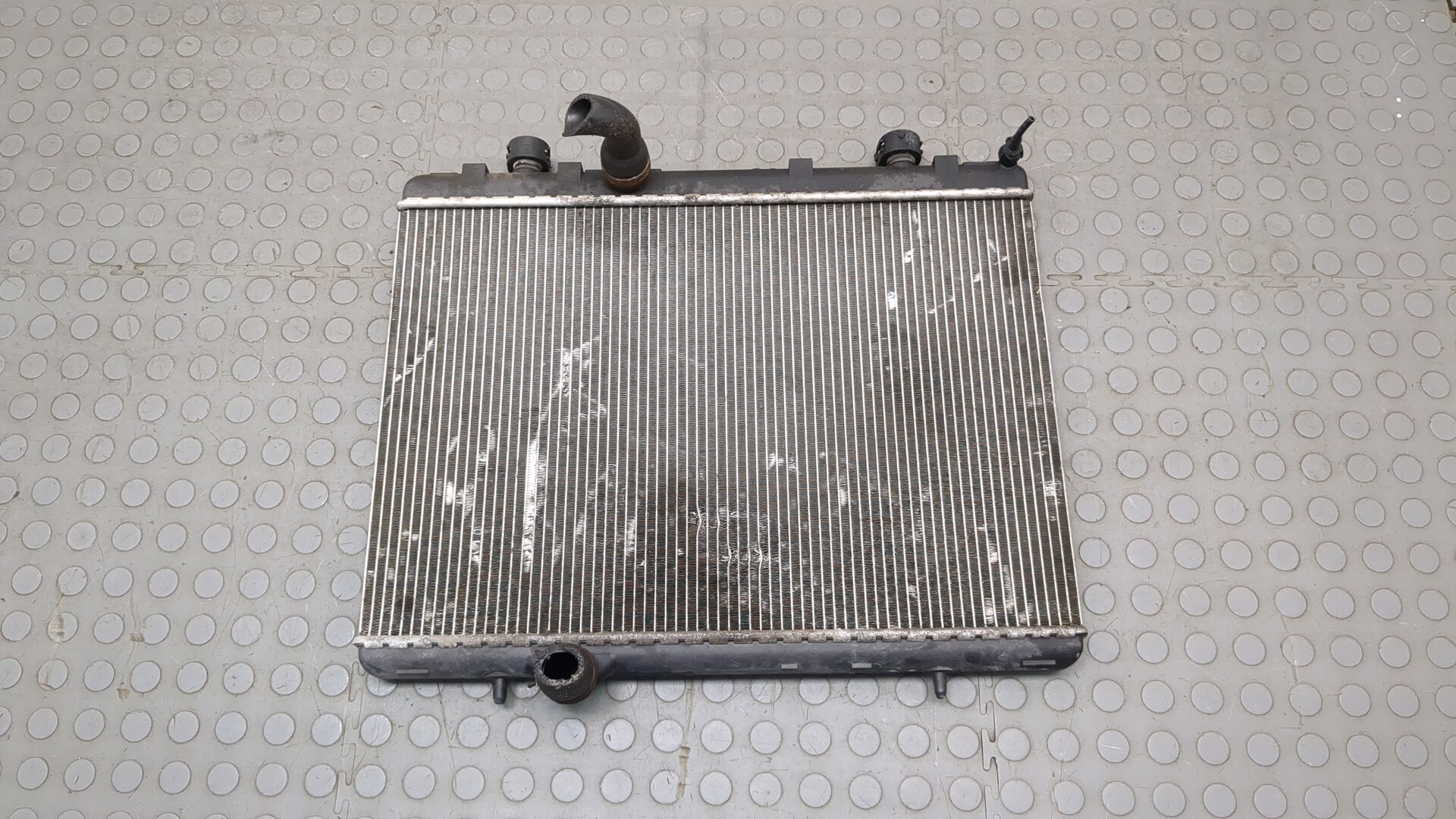 Радиатор охлаждения двигателя AP-0015083872