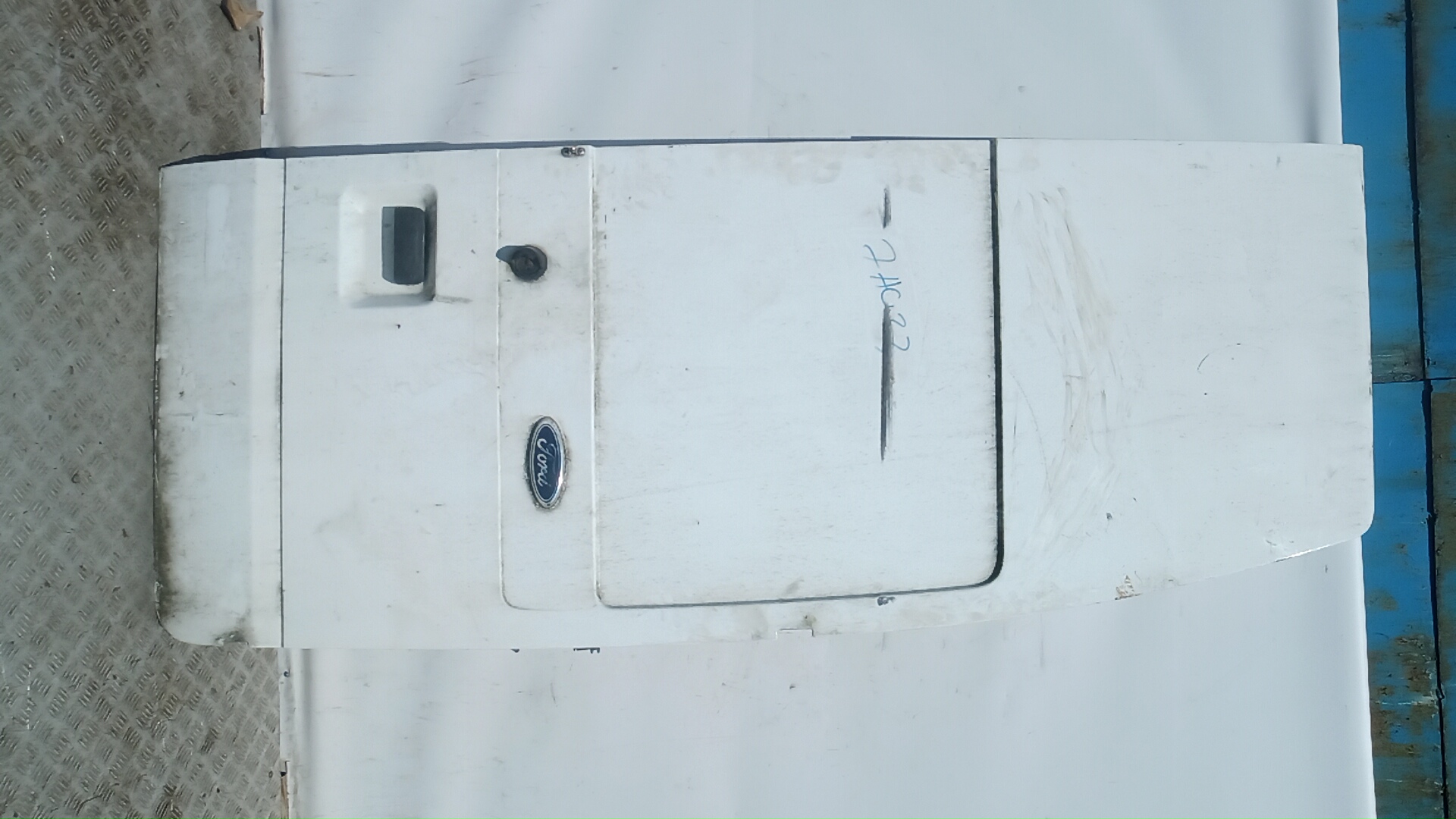 Дверь багажника правая AP-0015115488