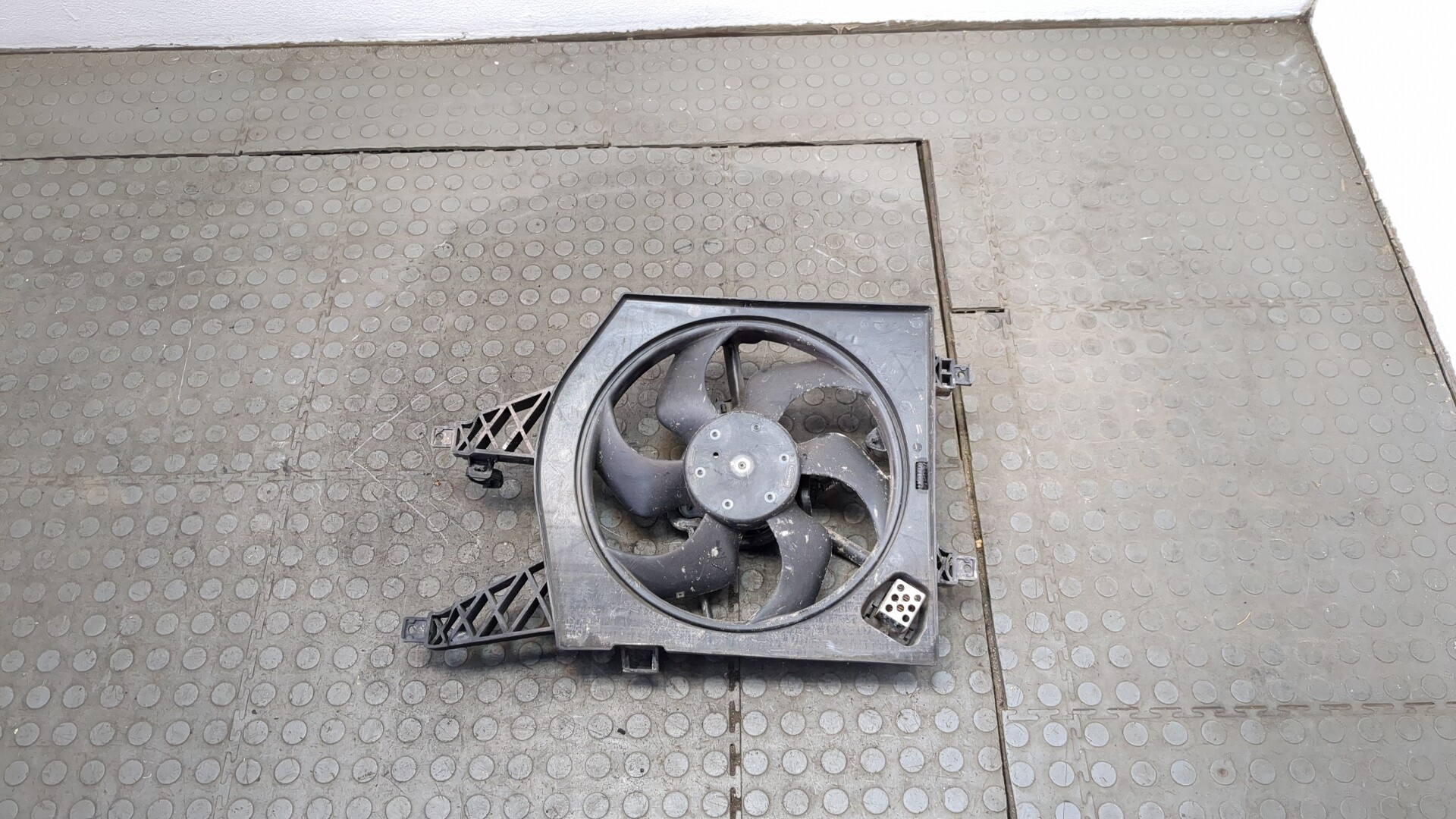 Вентилятор радиатора AP-0015149404