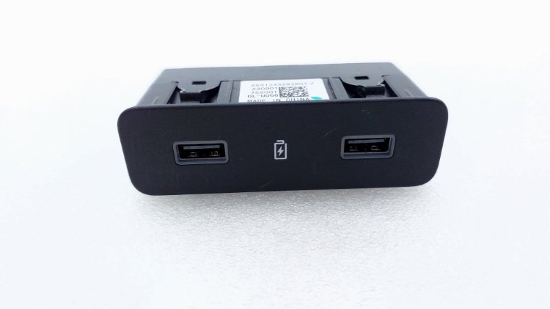 Адаптер прикуривателя USB AP-0015358239